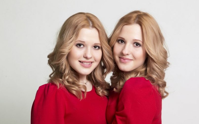 Russia: Tolmachevy Sisters record Russian version