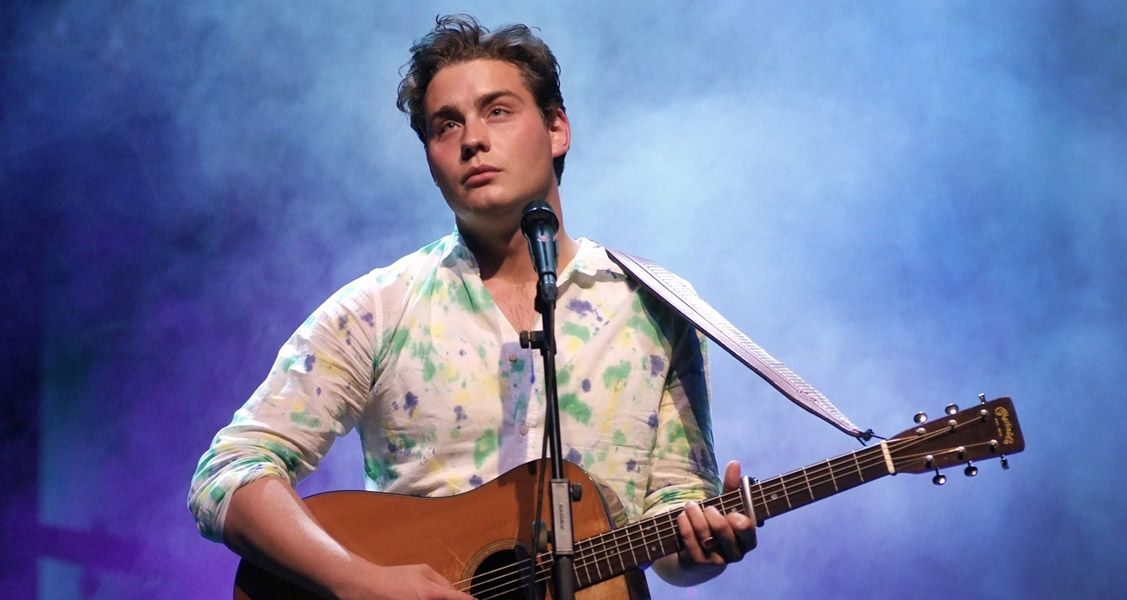 OFFICIAL: Douwe Bob to represent The Netherlands at Eurovision 2016!