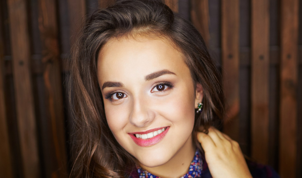 Sofia Rol: “With my song I pray for peace in Ukraine and the whole world” (Interview – Ukraine at JESC 2016)