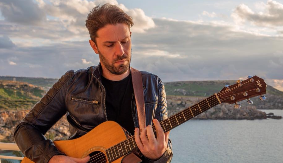 Richard Edwards: “My song has something different to the festival as it’s not your typical Eurovision song” (Maltese finalist – Interview)