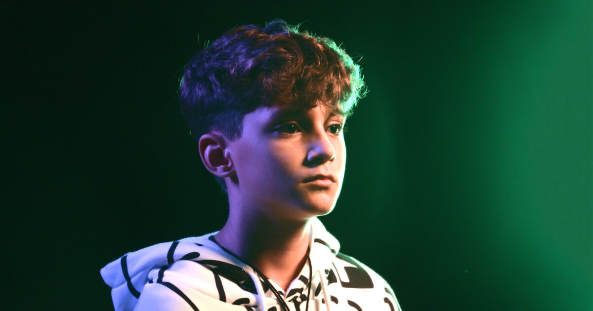 Carlos Higes makes us dance with Señorita, the song that will represent Spain at Junior Eurovision