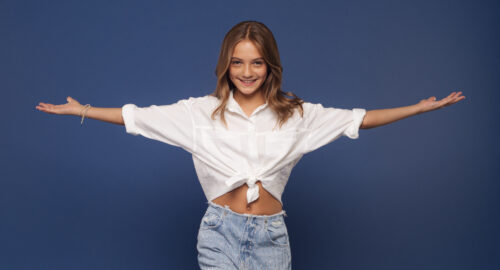 Zoé Clauzure will represent France at Junior Eurovision 2023 with her song “Cœur”